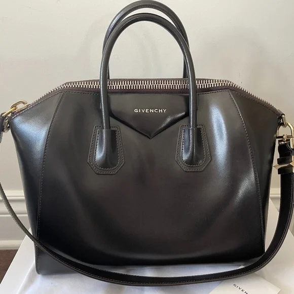 Givenchy black medium antigona bag sales